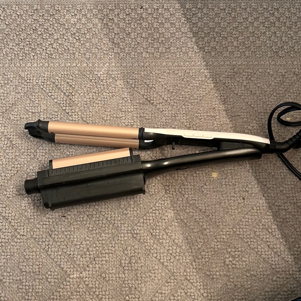 REMINGTON Pro 4-in-1 Adjustable Waver